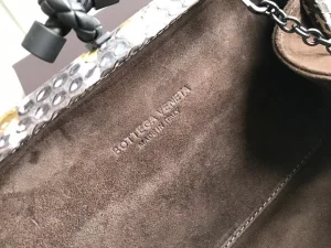 Replica Womens Handbags Bottega Veneta Chain Knot Clutch Bag 20CM A103PP1180 AA187303