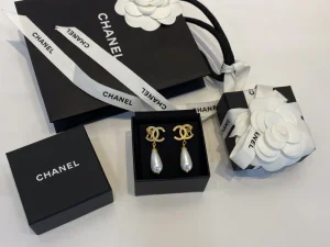 Replica Womens Jewelry Chanel Gold CC Lion Pearl Drop Earrings A39PP180 AA188121