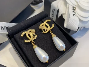 Replica Womens Jewelry Chanel Gold CC Lion Pearl Drop Earrings A39PP180 AA188121