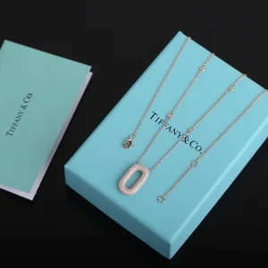 Replica Womens Jewelry Tiffany Diamonds Round Pendant Necklace A205PP280 AA188569