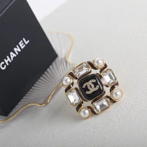 Replica Womens Jewelry Chanel Crystals CC Jewel Brooch A205PP180 AA190608