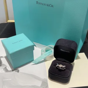 Replica Womens Jewelry Tiffany Knot Rings in Silver with Diamonds A173PP380 AA190579