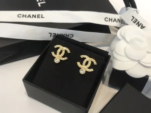 Essenceofluxury Womens Jewelry Chanel Crystals CC Logo Earrings A39PP180 AA191397