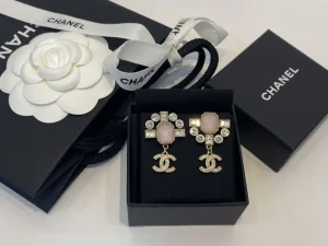 Essenceofluxury Womens Jewelry Chanel Crystals CC Logo Earrings A39PP180 AA192820