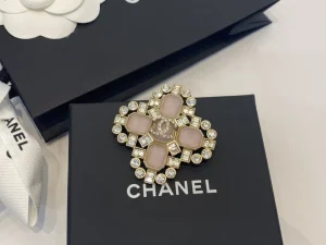 Replica Womens Jewelry Chanel Crystals CC Logo Brooch A39PP180 AA193037