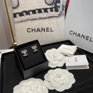 Essenceofluxury Womens Jewelry Chanel Crystals CC Logo Bowknot Earrings A173PP180 AA193784