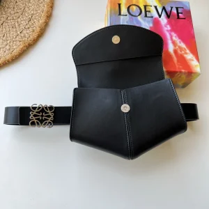 Essenceofluxury Womens Belts Loewe Leather Anagram Belt with Pouch in Black A175PP480 AA194098