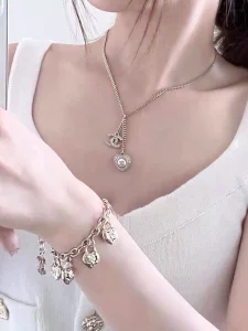 Essenceofluxury Womens Jewelry Chanel Chain Heart Necklace A39PP280 AA194247