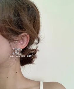 Essenceofluxury Womens Jewelry Chanel Crystals CC Logo Earrings A39PP180 AA194235