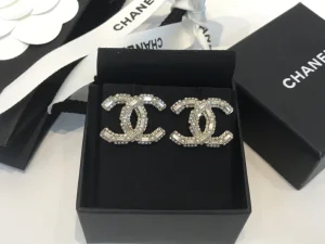 Essenceofluxury Womens Jewelry Chanel Crystals CC Logo Earrings A39PP180 AA194235