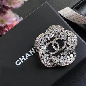 Essenceofluxury Womens Jewelry Chanel Crystals CC Logo Flower Brooch A152PP180 AA194984