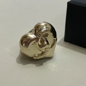 Essenceofluxury Womens Jewelry Chanel Turnlock CC Logo Gold Heart Rings A152PP180 AA195468