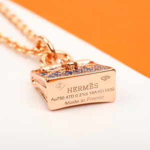 Essenceofluxury Womens Jewelry Hermes Amulettes Constance Necklaces in Blue A152PP380 AA196012