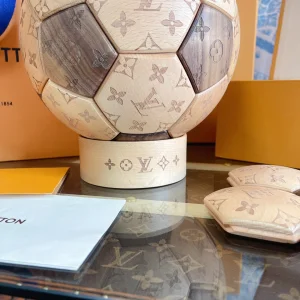 Essenceofluxury Womens Accessories Louis Vuitton Wooden Football GI0661 A130PP1280 AA196350