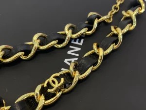 Essenceofluxury Womens Jewelry Chanel CC Logo Leather Chain Choker Necklace A39PP280 AA196707