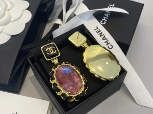 Essenceofluxury Womens Jewelry Chanel CC Logo Leather Earrings A39PP280 AA196717
