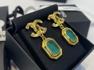 Essenceofluxury Womens Jewelry Chanel CC Logo Pendant Earrings Gold Green A39PP180 AA196711