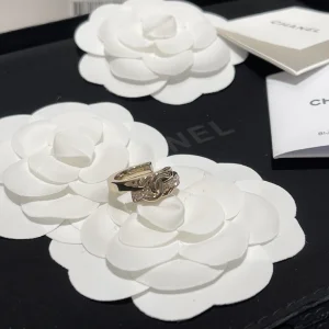 Essenceofluxury Womens Jewelry Chanel CC Logo Crystals Rings A173PP180 AA196999