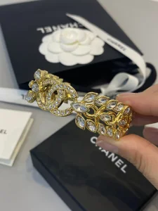 Essenceofluxury Womens Jewelry Chanel Crystals CC Wheat Link Bracelets Gold A39PP280 AA197099