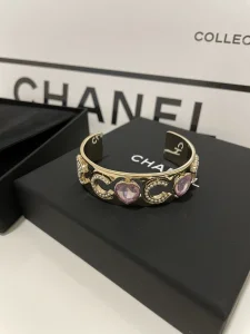 Essenceofluxury Womens Jewelry Chanel Pearls Coco Heart Open Cut Bracelets A152PP280 AA197823