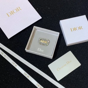Essenceofluxury Womens Jewelry Dior Tribales Jadior Brooch with Crystals A205PP180 AA198896