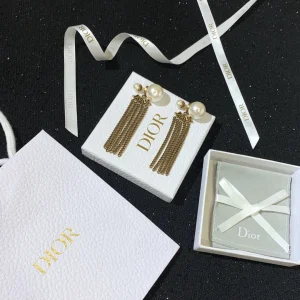 Essenceofluxury Womens Jewelry Dior Tribales Pearl Tassel Earrings A205PP180 AA198913