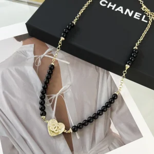 Essenceofluxury Womens Belts Chanel Crystals CC Logo Heart Pearls Belt A62PP280 AA199263