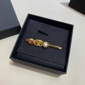 Essenceofluxury Womens Jewelry Chanel Gold CC Logo Hair Clip A152PP180 AA199441