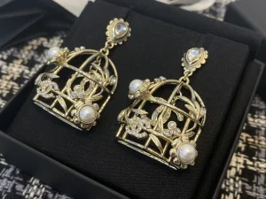 Essenceofluxury Womens Jewelry Chanel Gold Birdcage Pendant Earrings AB9631 A39PP280 AA199487