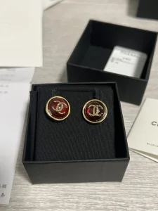 Essenceofluxury Womens Jewelry Chanel CC Logo Round Earrings in Red A152PP180 AA199922