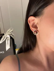 Essenceofluxury Womens Jewelry Chanel CC Logo Round Earrings in Red A152PP180 AA199922