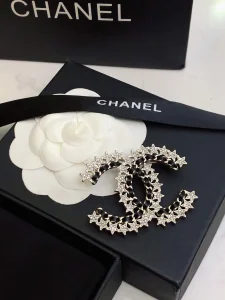 Essenceofluxury Womens Jewelry Chanel Crystal Multi Star Brooch A152PP180 AA199938