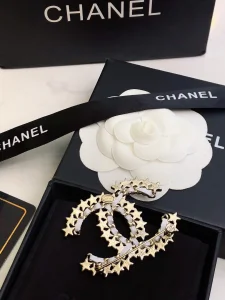Essenceofluxury Womens Jewelry Chanel Crystal Multi Star Brooch A152PP180 AA199939