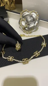 Essenceofluxury Womens Jewelry Chanel Gold CC Logo Crystals Rings A152PP180 AA199929