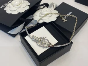 Essenceofluxury Womens Jewelry Chanel Crystals CC Logo Arrow Necklaces A39PP280 AA200206