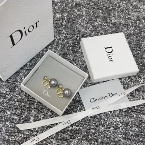 Essenceofluxury Womens Jewelry Dior Gray Tribales Earrings A152PP180 AA200463