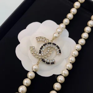 Essenceofluxury Womens Jewelry Chanel Crystals CC Pearls Necklaces A39PP280 AA200927