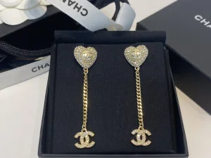Essenceofluxury Womens Jewelry Chanel CC Crystals Heart Pendant Earrings A39PP180 AA201407