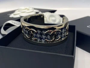 Essenceofluxury Womens Jewelry Chanel Gold CC Logo Tweed Cuff Bracelets A39PP280 AA201693