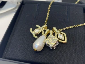 Essenceofluxury Womens Jewelry Chanel Pendant Chain Necklaces A39PP280 AA201681