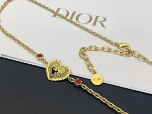 Essenceofluxury Womens Jewelry Dior Heart Pendant Necklaces A39PP180 AA203894