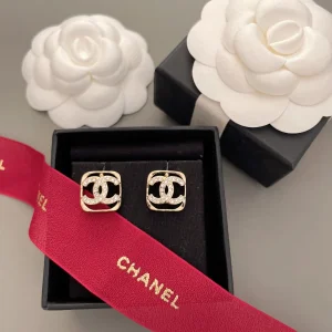 Essenceofluxury Womens Jewelry Chanel Crystals CC Logo Earrings A152PP180 AA205032