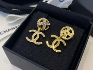 Essenceofluxury Womens Jewelry Chanel Crystals CC Logo Earrings A39PP180 AA205123