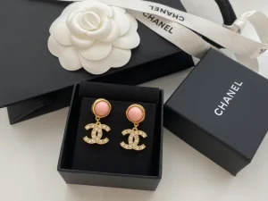 Essenceofluxury Womens Jewelry Chanel Crystals CC Logo Earrings Pink A39PP180 AA205133