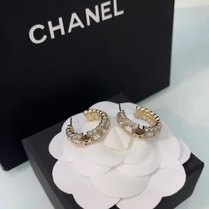 Chanel CC Crystals Earrings