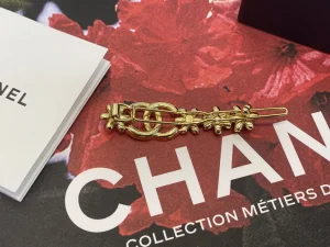 Chanel Crystal CC Flowers Hair Clip