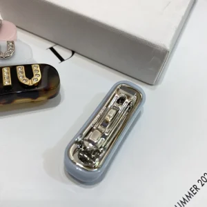 Miu Miu Logo Detailed Hair Clip