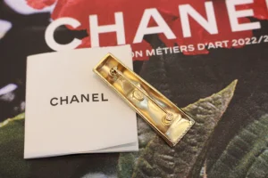 Chanel Gold Midy Wash Brooch