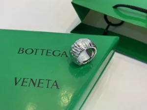 Bottega Veneta Pleat White Gold Rings