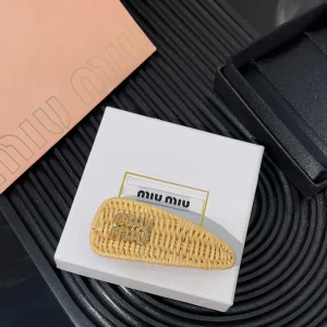 Miu Miu Logo Beige Raffia Hiar Clips